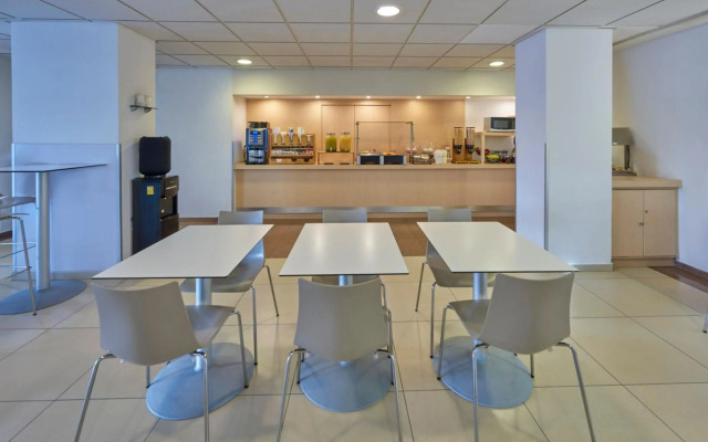City Express by Marriott Manzanillo