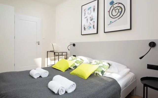 Family City Center Apartments by Renters