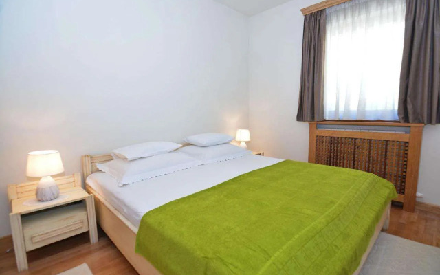 Three-Bedroom Holiday Home in Dobrota