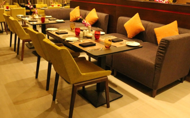 Carnelian By Glory Bower Hotel