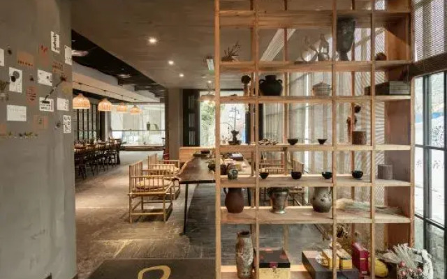 Chaji Shanju Holiay Hotel (Nanjing Laoshan Bulao Village Store)