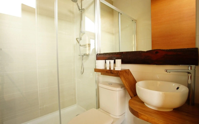 Hotel & Cafe Veliche