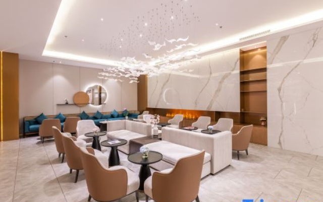 Отель Crystal Orange Hotel Qingdao Mei Er Road Conventio