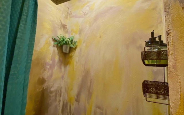 Oranch House, Studio & Wilderness