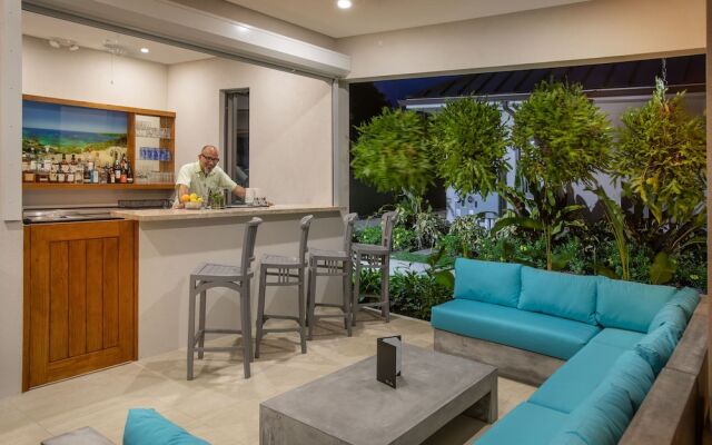 Villas & Suites at Beach View