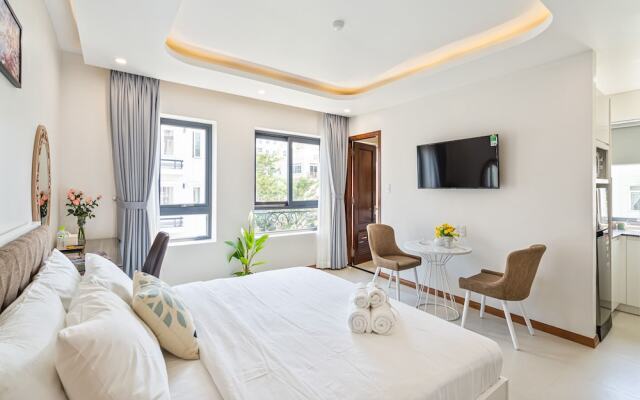 The Royal Hotel Apartment - Phu My Hung