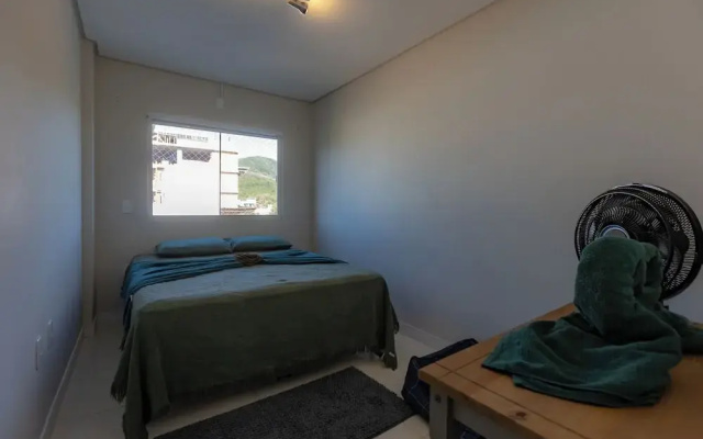 Apt pet Friendly c Garagem pr Ximo ao Beto Carrero