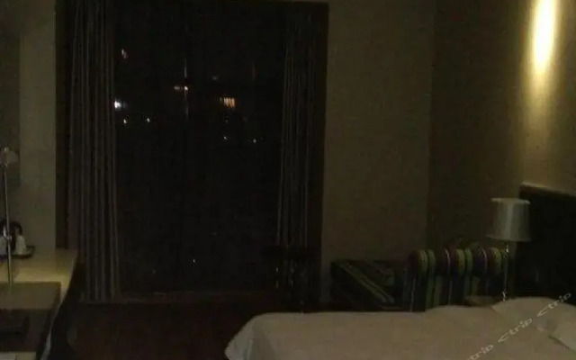 Fenghuang Xingyuan Hotel