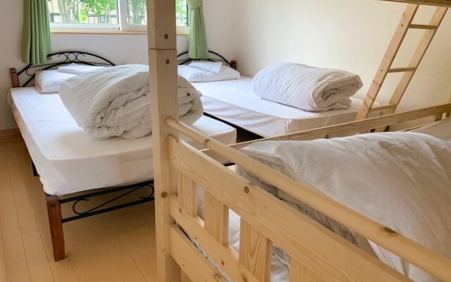 Trailside Apartments & Chalet