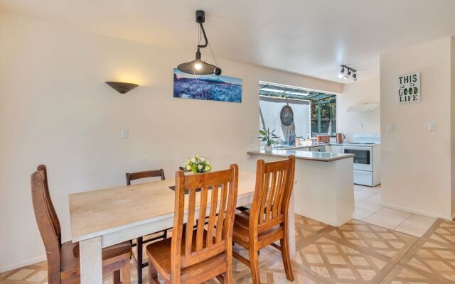 Ponsonby Holiday Home Near The City
