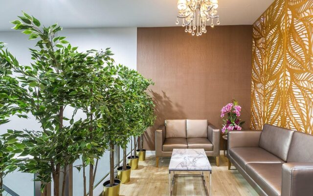 Leela Orchid Hotel