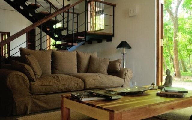 Lagoon House Rekawa
