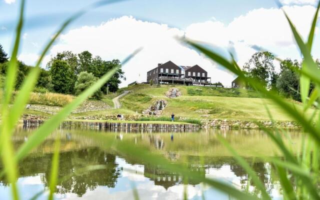 National Golf Resort