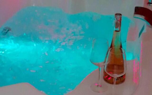 Suite love & privative spa Menton