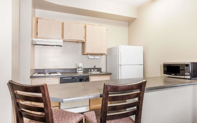 Metro Chandler Extended Stay