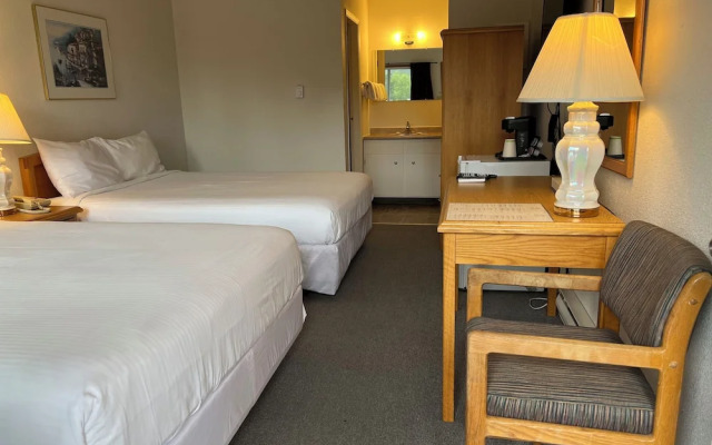 Chalet Inn