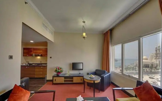 Rayan Hotel Corniche