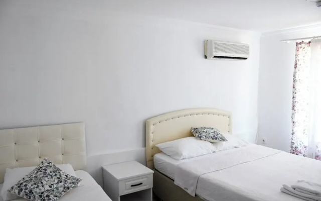 Assostik Otel