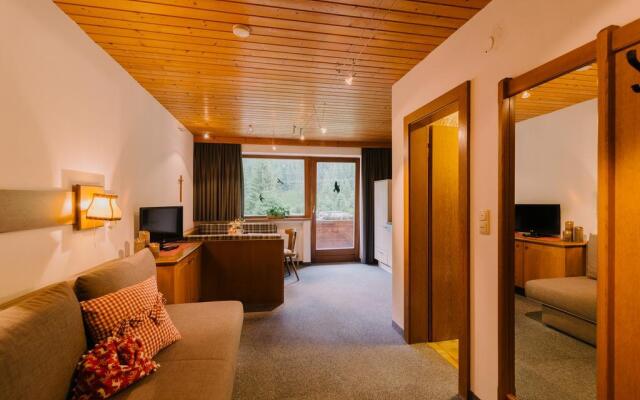 Biberhof Apartments & Camping