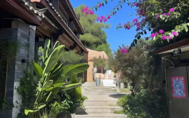 Boyinwan Inn (Lijiang Yishan)
