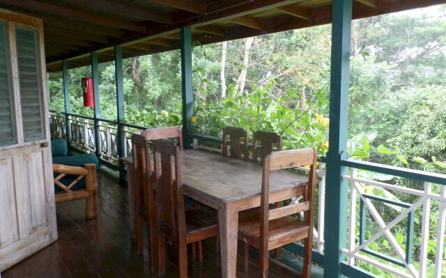 Harding Hall Hideaway