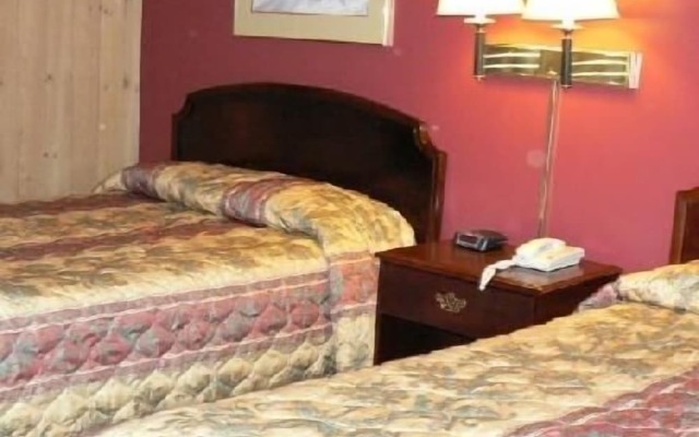Snowy Owl Inn And Resort