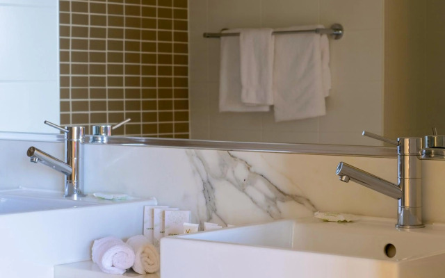 Sage Hotel Wollongong