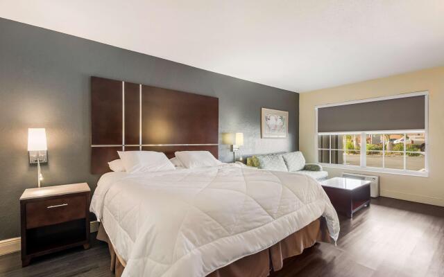 SureStay Hotel by Best Western Sarasota Lido Beach