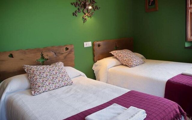 Hostal Pena Santa