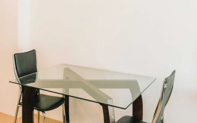 City Haven With Prime Views