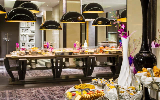 African Pride Melrose Arch Hotel, Autograph Collection