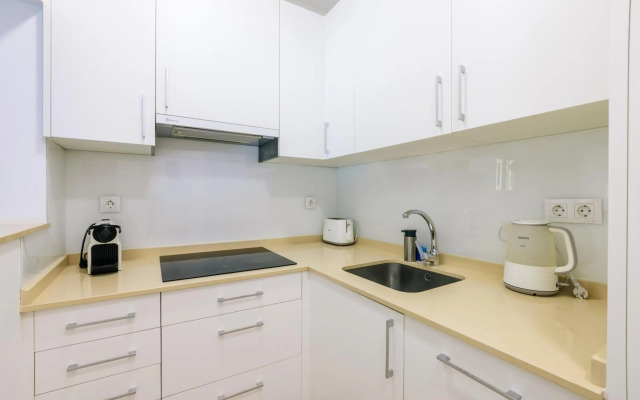 Madrid center 2 bedrooms quiet apartment