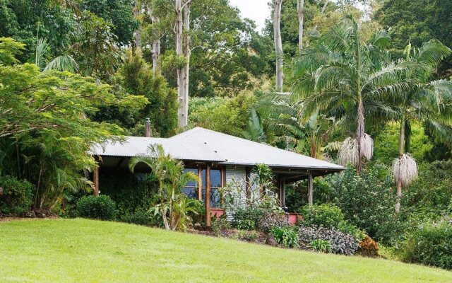 Misty View Cottages Montville