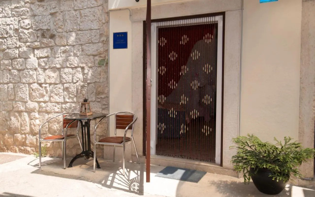 Studio apartman Mima