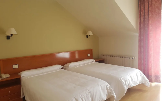 Hotel Arcea Villaviciosa
