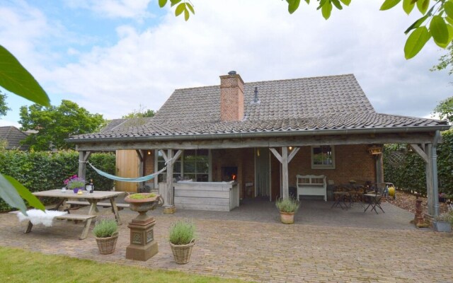 Beautiful Holiday Home In Lage Mierde near Forest