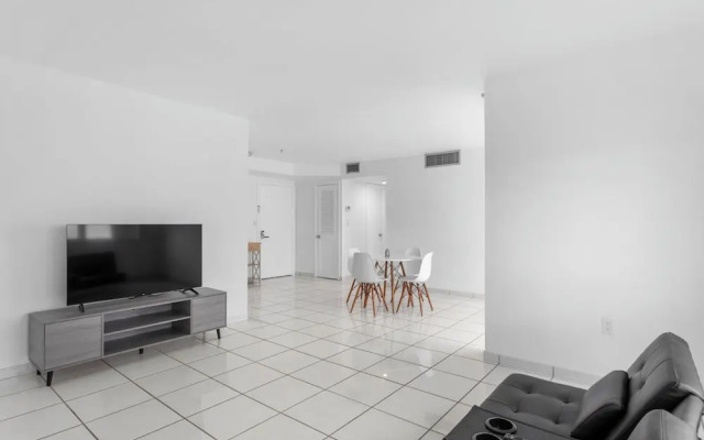 Bay Harbor Sunset Apt 4B