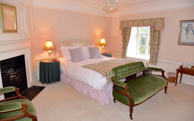 Newburgh House Bed & Breakfast