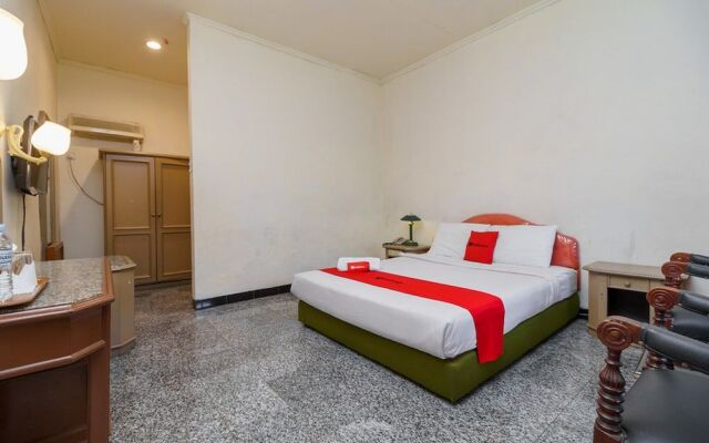 RedDoorz near Transmart Pangkal Pinang