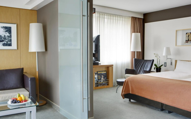Steigenberger Airport Hotel Amsterdam Hotel - Image 5