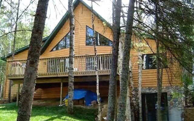 Timber Bay Lodge & Houseboats