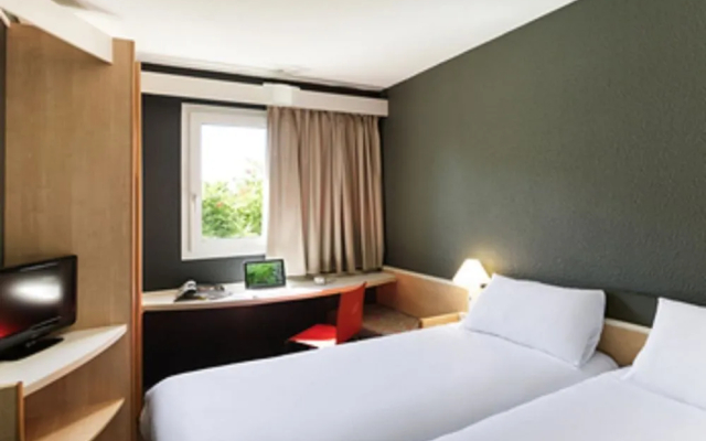 ACE Hôtel Travel Fabrègues - A9 Montpellier Sud