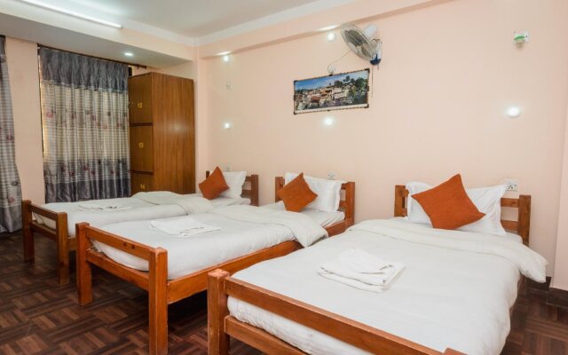 Famous House Kathmandu - Hostel