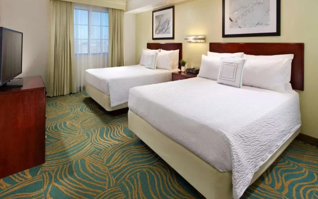 Best Western Hesperia-Victorville Suites