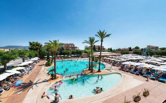 Aparthotel Ciudad Laurel