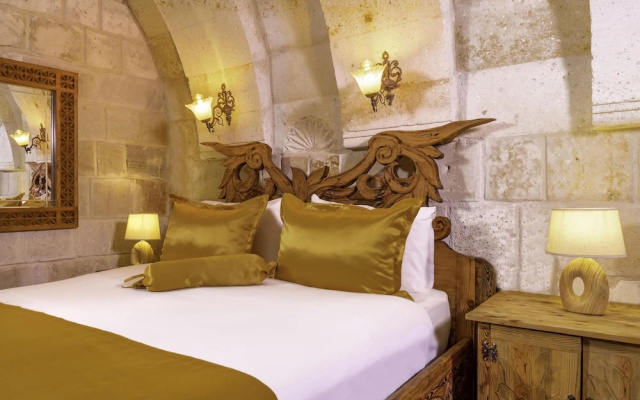 Helen Cave Suites