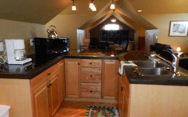 The Stone Gate Inn Bed & Breakfast