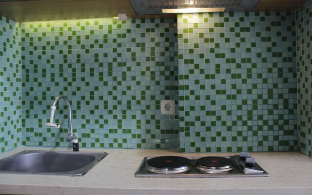 Relaxing Studio at Pinewood Apartment near UNPAD Jatinangor