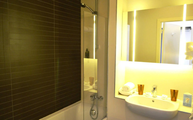Craves Hotel