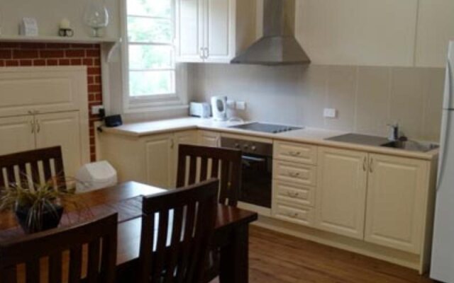 Elm Cottage